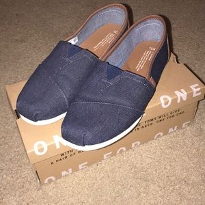 Classic Dark Denim Toms